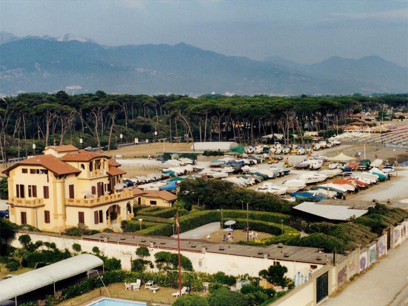Ostello Apuano Marina Di Carrara Exteriér fotografie